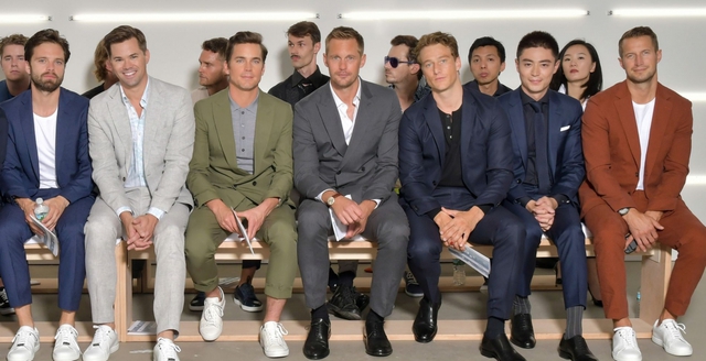 Từ tấm ảnh khiến fan cười bò của Hoắc Kiến Hoa ở show thời trang: Tư thế ngồi quyết định phong độ đàn ông ra sao?- Ảnh 1.