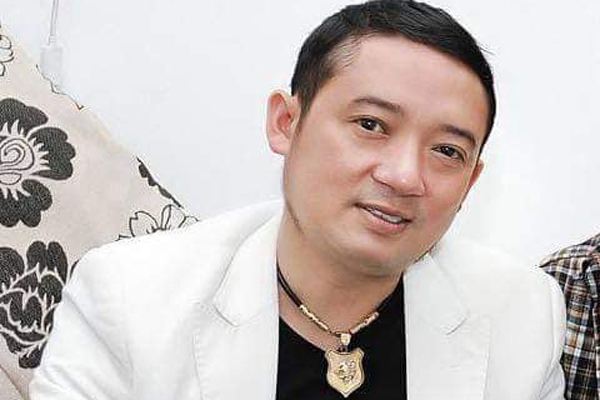 Nam nghệ sĩ Việt 4 lần kết hôn với 3 người vợ: Từng trượt đại học 2 lần, sau đậu trường xịn sò- Ảnh 1.