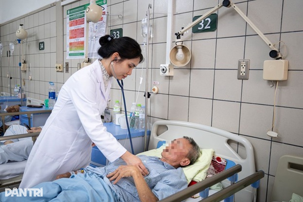 Tưởng bệnh vặt đi khám mới biết ung thư: Bác sĩ Bạch Mai chỉ nhóm nguy cơ - 1