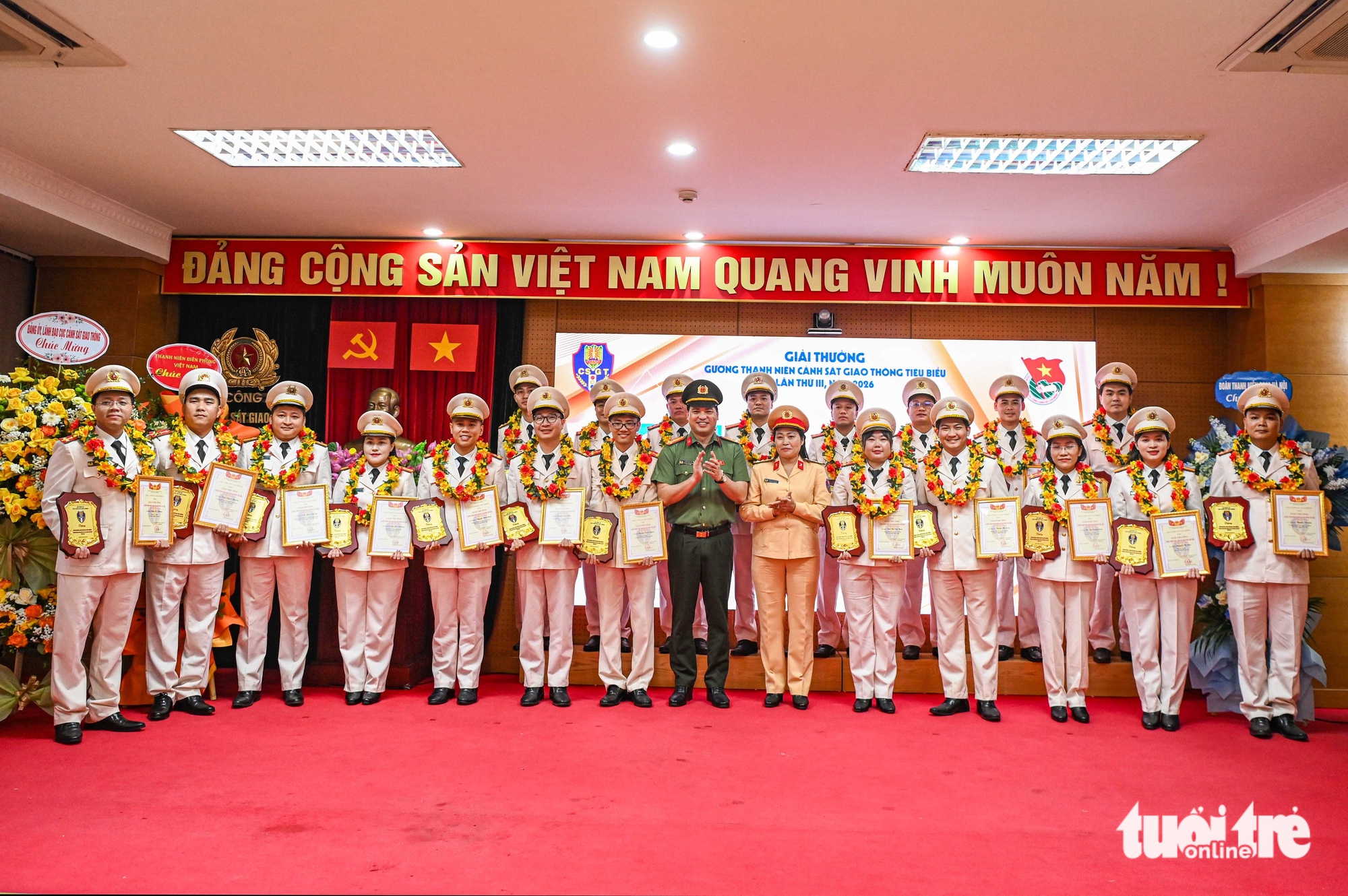 Tuyên dương 63 thanh niên tiêu biểu của lực lượng cảnh sát giao thông 1 Tuyên dương 63 thanh niên tiêu biểu của lực lượng cảnh sát giao thông - Ảnh 1.