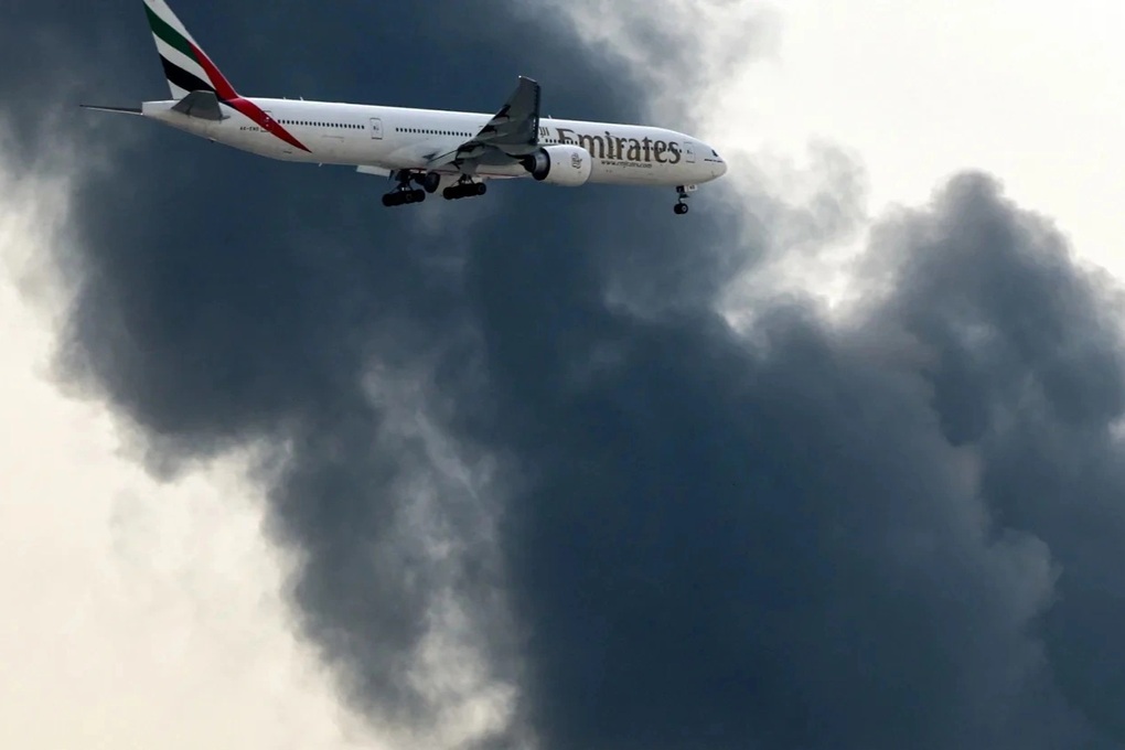 UAE đóng cửa hoàn toàn không phận - 1