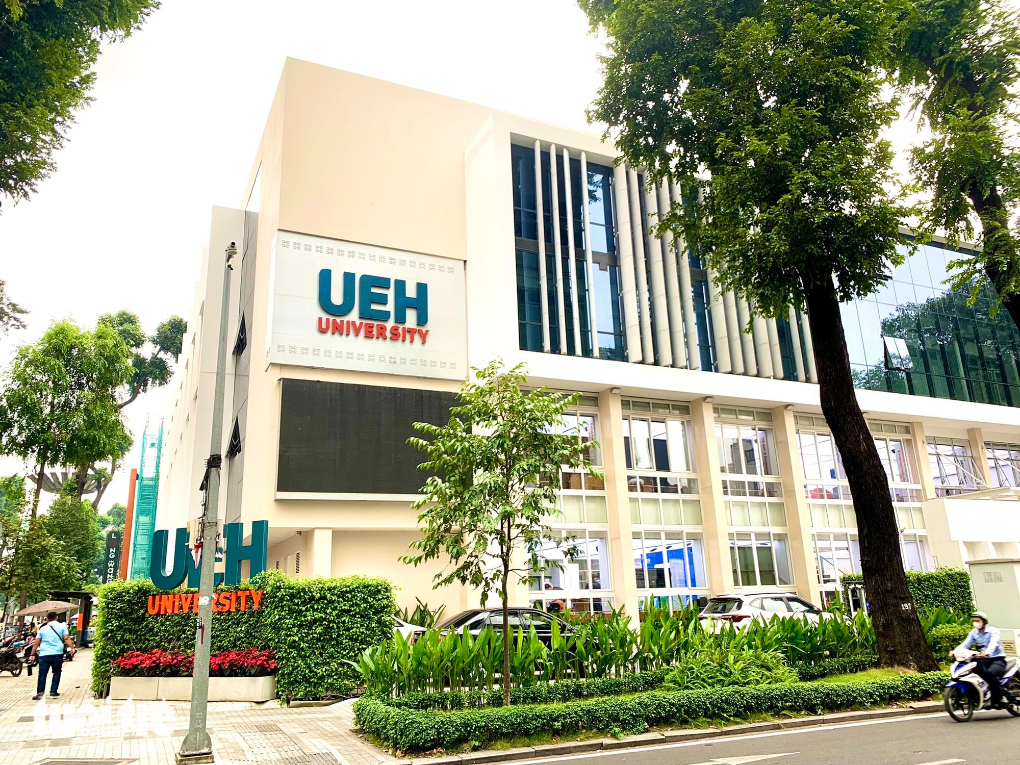UEH - Ảnh 1.