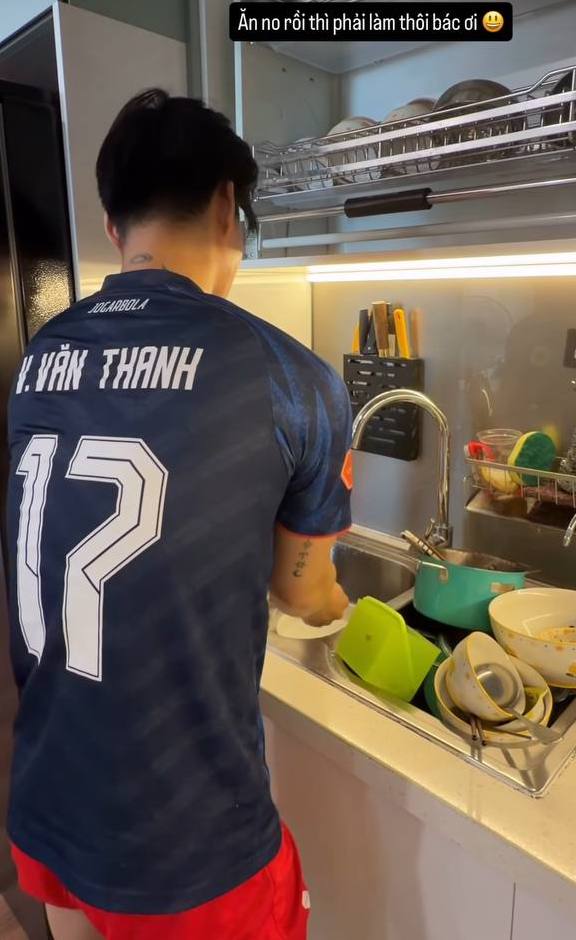 Văn Thanh chi bạo cho bạn gái 