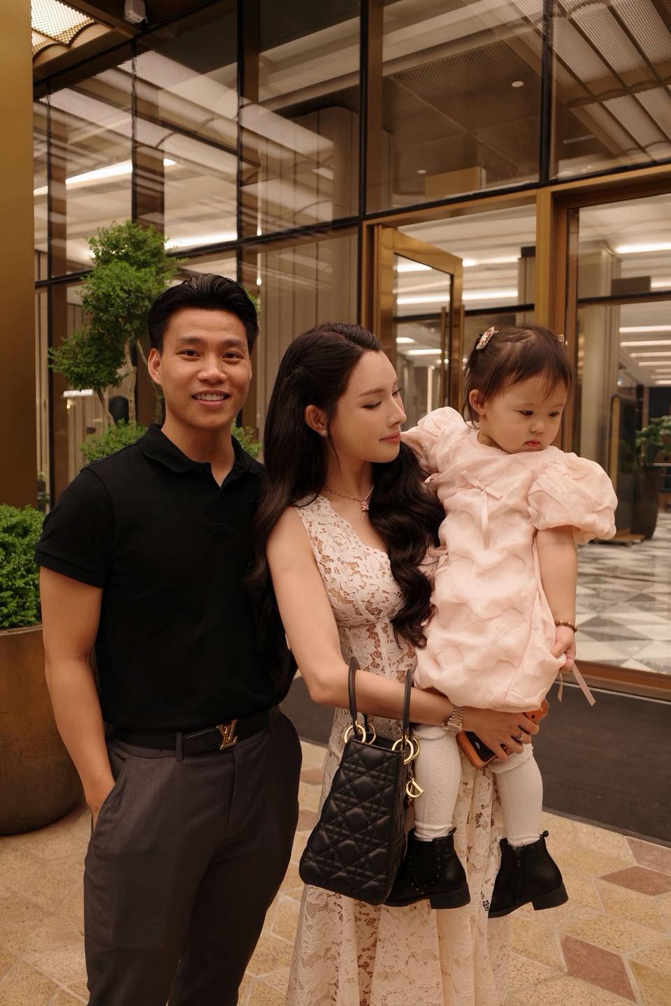 Văn Thanh chi bạo cho bạn gái 