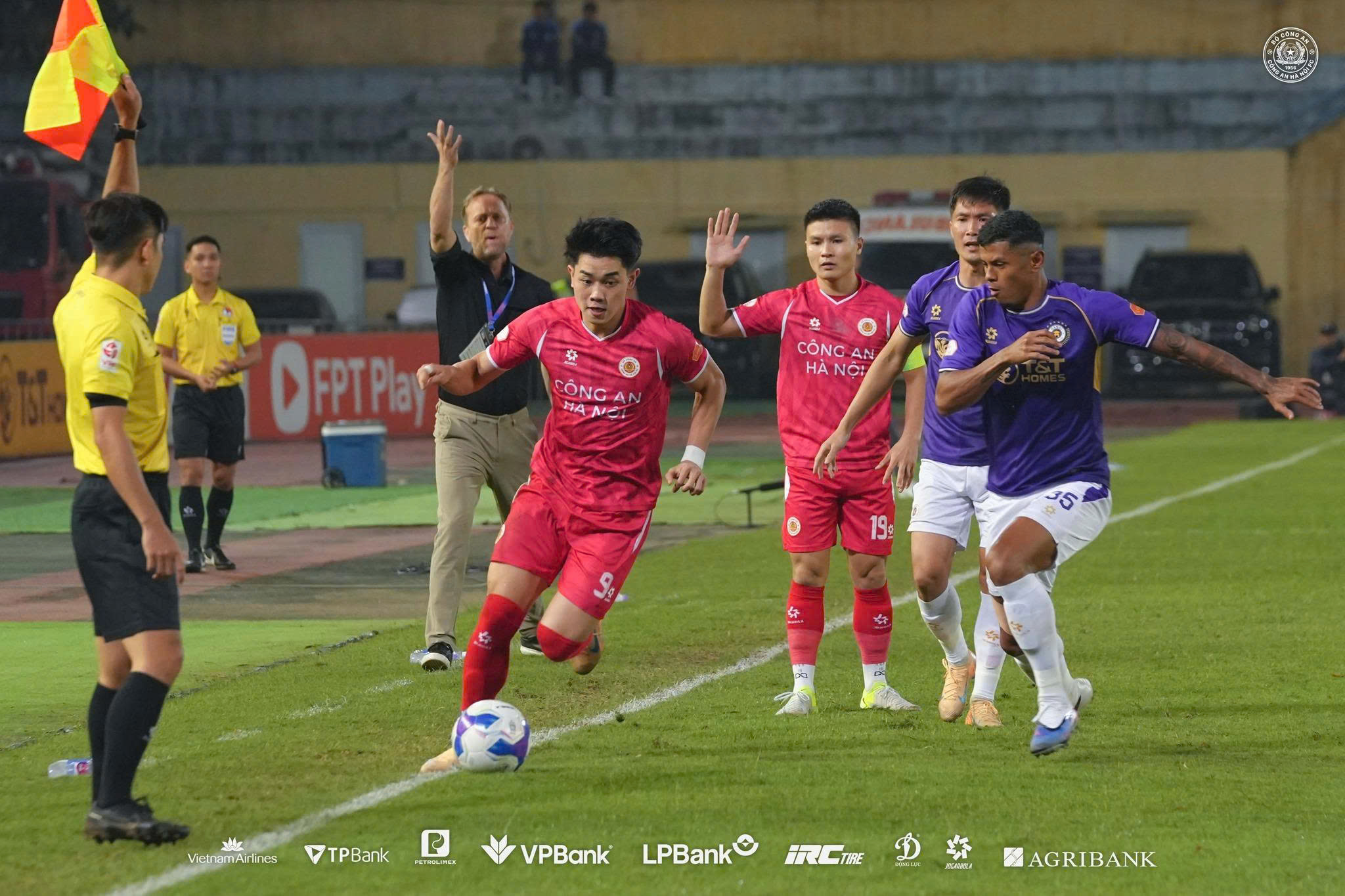 Vì sao Đình Bắc vắng mặt trong đợt hội quân tháng 3 của tuyển Việt Nam? - Ảnh 1.