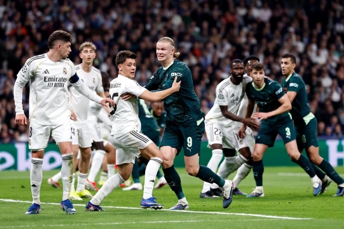 Haaland (số 9) bị kèm chặt trong trận Real thắng Man City 3-0 ở lượt đi vòng 1/8 Champions League trên sân Bernabeu, Madrid, Tây Ban Nha ngày 11/3/2026. Ảnh: PA