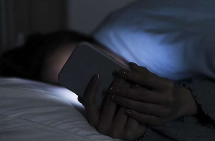 Thức khuya, ngủ muộn ảnh hưởng trực tiếp đến quá trình trao đổi chất và kiểm soát cân nặng.