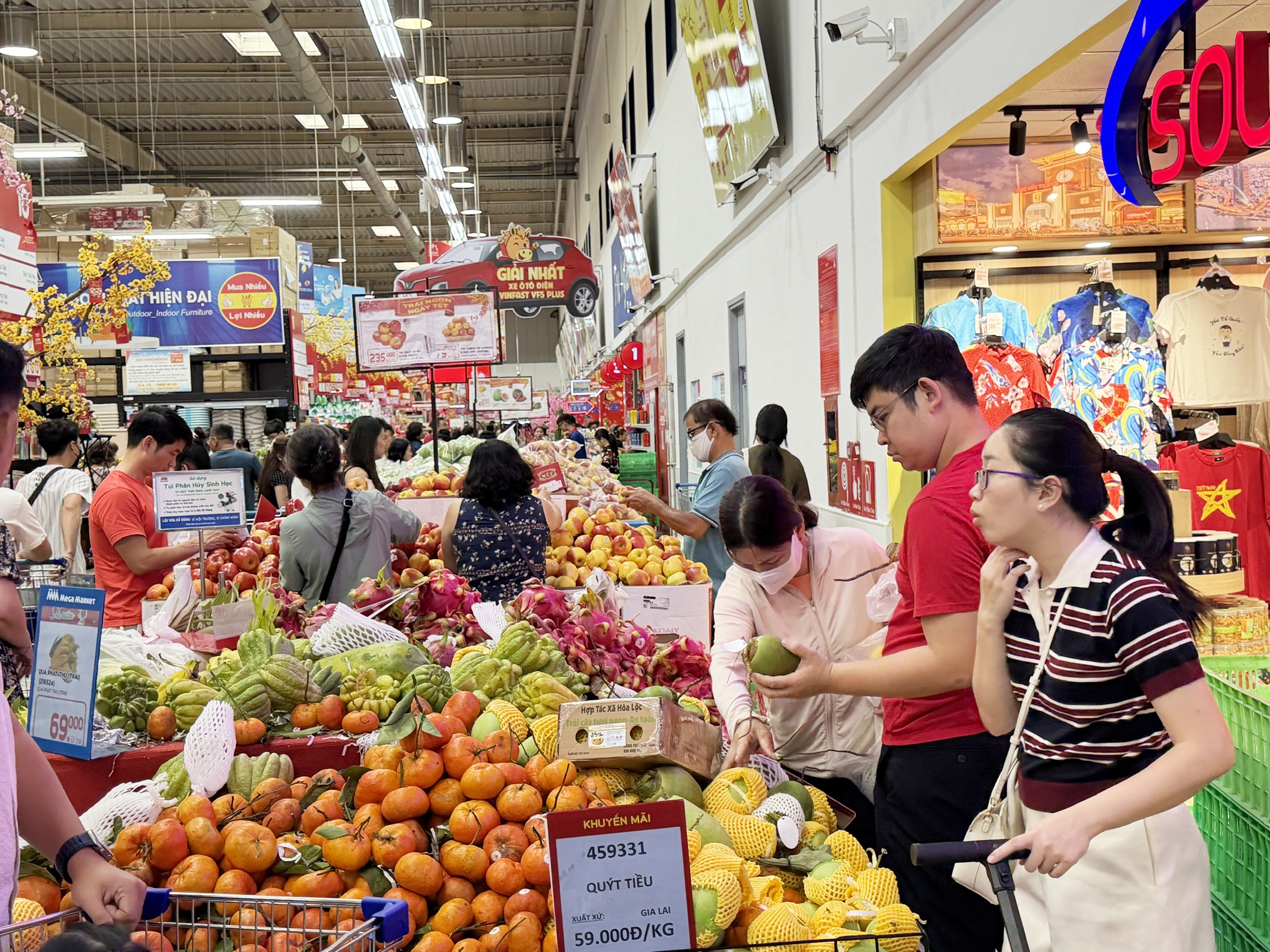 Vì sao siêu thị không còn áp lực xả hàng sau Tết? - Ảnh 1. siêu thị - Ảnh 1.