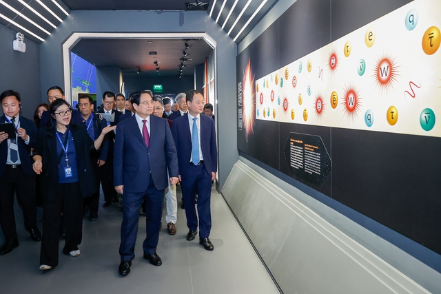 Thủ tướng khánh thành Trung tâm vũ trụ Việt Nam- Ảnh 1.