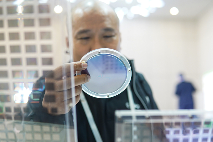 Chip bán dẫn do một đơn vị Việt Nam phát triển, được trưng bày tại triển lãm SEMIEXPO Vietnam 2025, tháng 11/2025. Ảnh: Lưu Quý