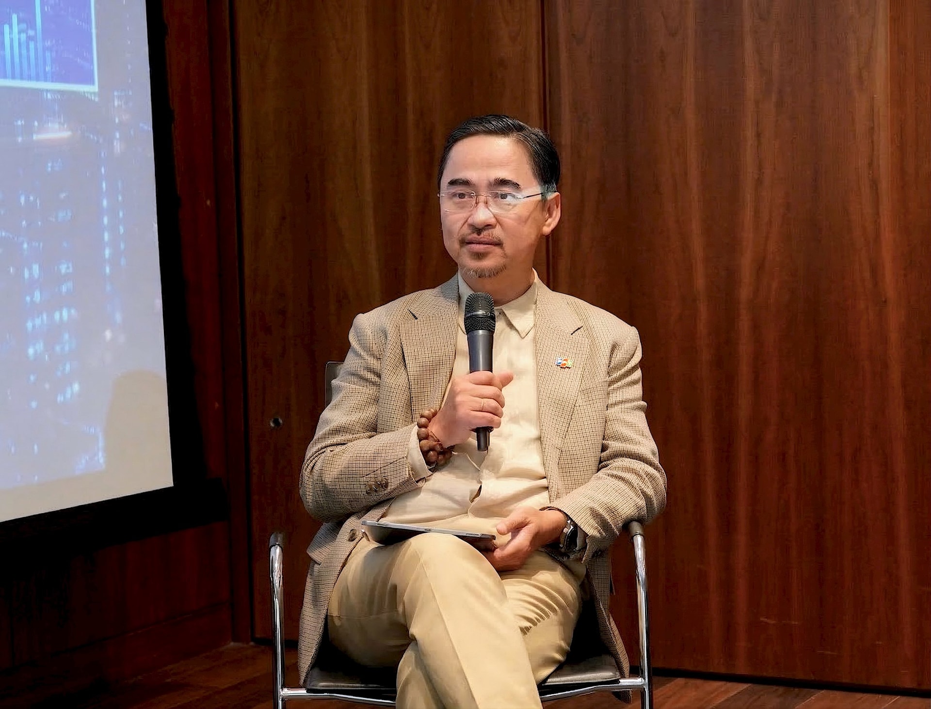 Siêu dự án Metro 150 tỷ USD: Việt Nam sẽ mua 'phần cứng' hay làm chủ 'bộ não' AI?- Ảnh 2.