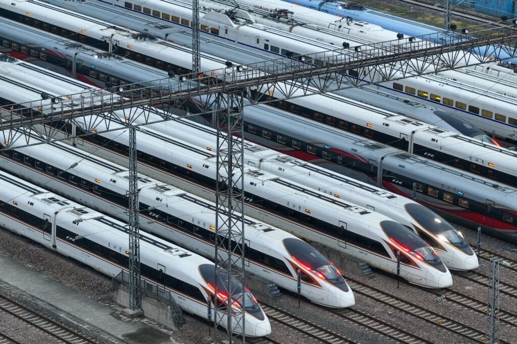 Siêu dự án Metro 150 tỷ USD: Việt Nam sẽ mua 'phần cứng' hay làm chủ 'bộ não' AI?- Ảnh 1.