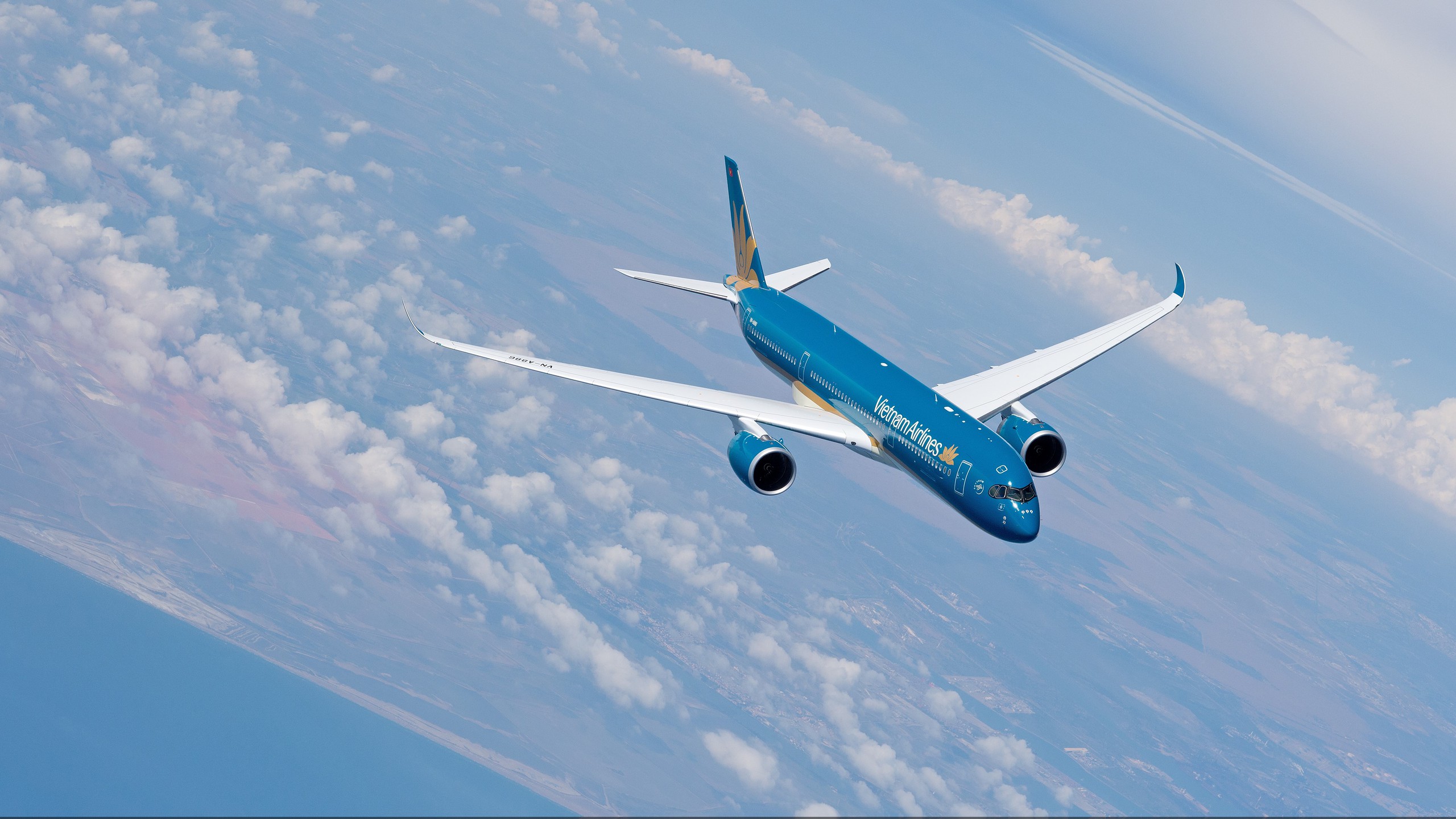 Vietnam Airlines tăng chuyến bay châu Âu giữa biến động Trung Đông - Ảnh 1.