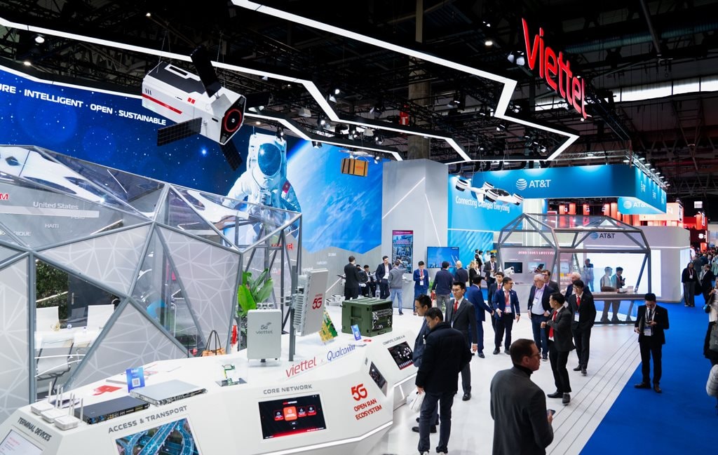 Viettel đang ở vị thế đặc biệt trong ngành viễn thông toàn cầu- Ảnh 1.
