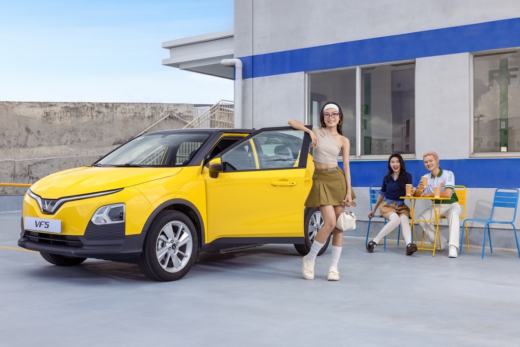 VinFast bàn giao 9.903 ô tô điện trong tháng 2 - 3