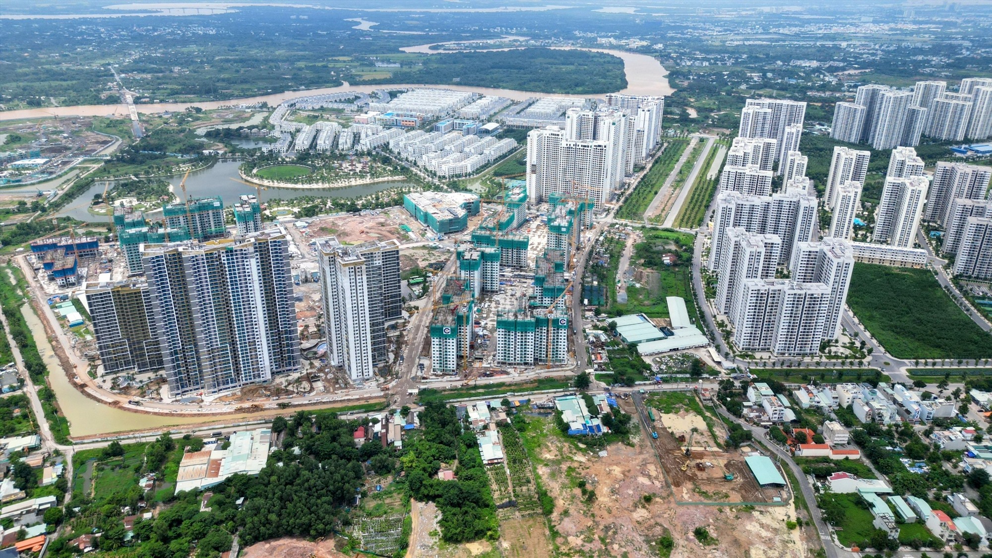 Vợ chồng trẻ cầm 5 tỷ đồng đi mua nhà vẫn bị 'chê', chuyên gia cảnh báo rủi ro lớn nếu chỉ chăm chăm tiết kiệm- Ảnh 3.