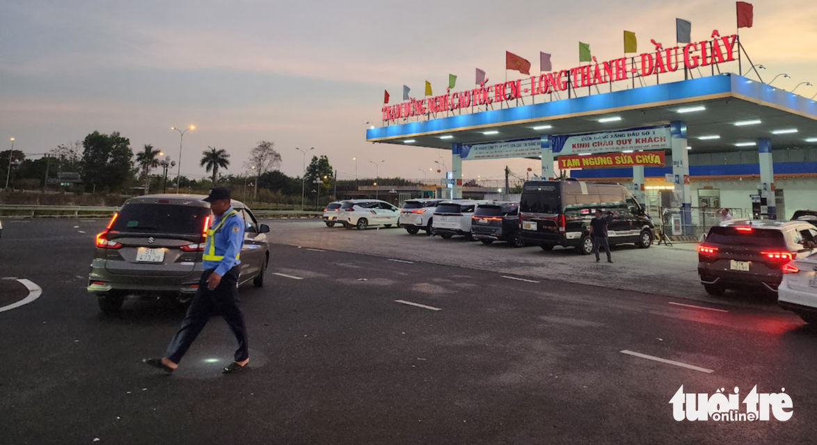 Vụ đứt gãy xăng dầu trên cao tốc Long Thành - Dầu Giây: Châu Thành tiếp tục kiến nghị được bán xăng 1 Vụ đứt gãy xăng dầu trên cao tốc Long Thành - Dầu Giây: Châu Thành tiếp tục kiến nghị được bán xăng - Ảnh 1.