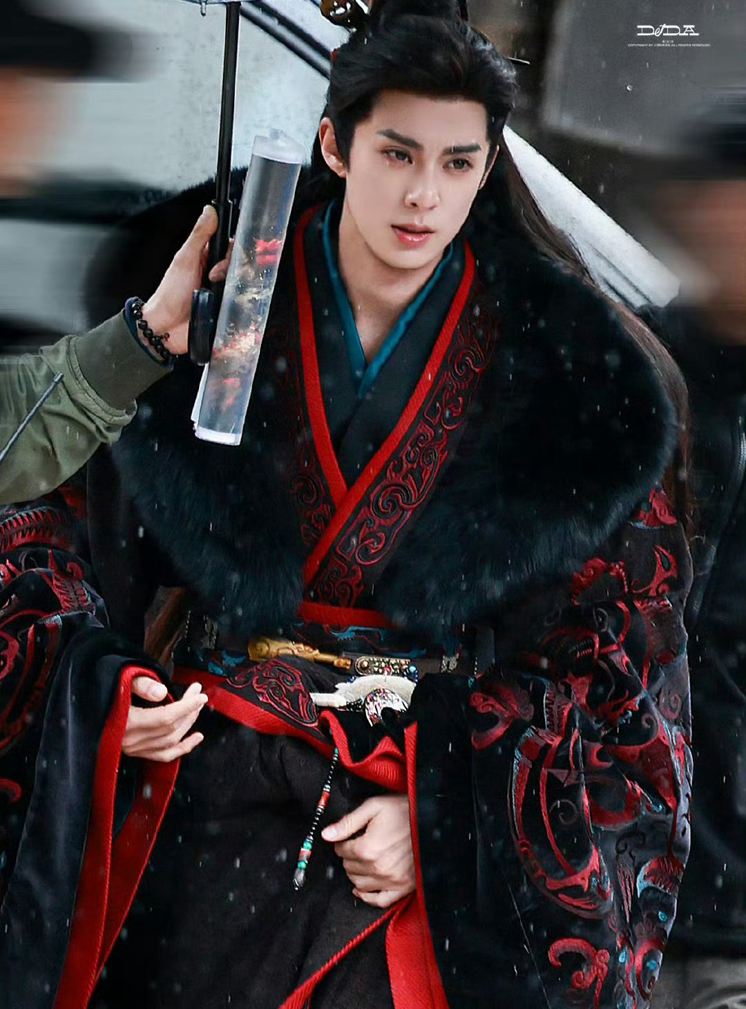 Vương gia đẹp vô địch Trung Quốc hiện tại: Nhan sắc nghiêng trời lệch đất, cao sang quyền quý ngút ngàn- Ảnh 1. Vương gia đẹp vô địch Trung Quốc hiện tại: Nhan sắc nghiêng trời lệch đất, cao sang quyền quý ngút ngàn- Ảnh 1.