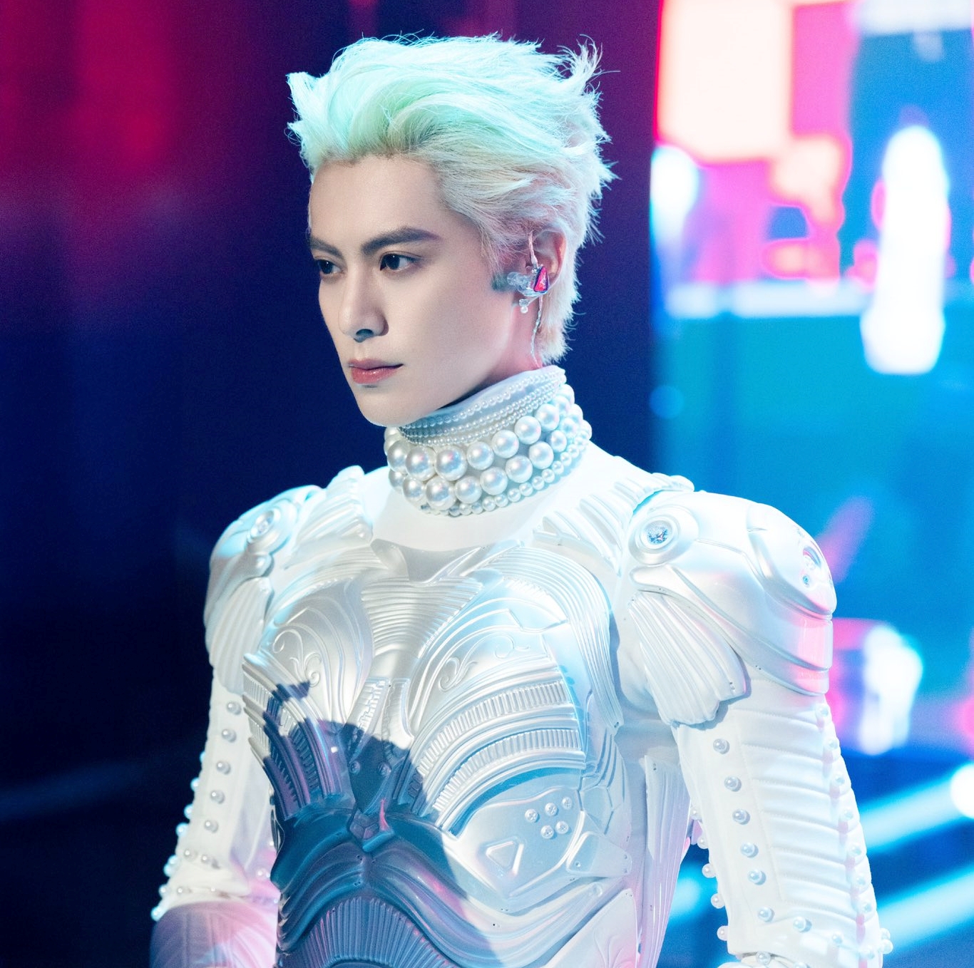 Không mê nổi mỹ nam ngông cuồng nhất showbiz: Tự coi mình là cái rốn của vũ trụ, diễn dở chỉ giỏi hạ bệ đồng nghiệp- Ảnh 1.