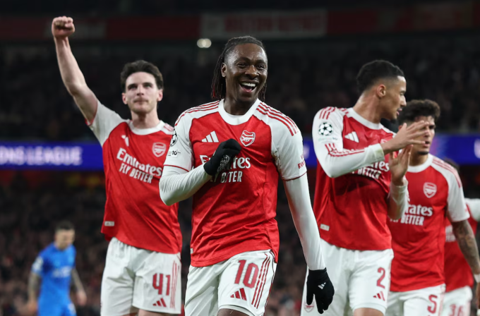Các cầu thủ Arsenal mừng bàn trong trận thắng Leverkusen 2-0 ở lượt về vòng 1/8 Champions League trên sân Emirates, London, Anh ngày 17/3/2026. Ảnh: Reuters