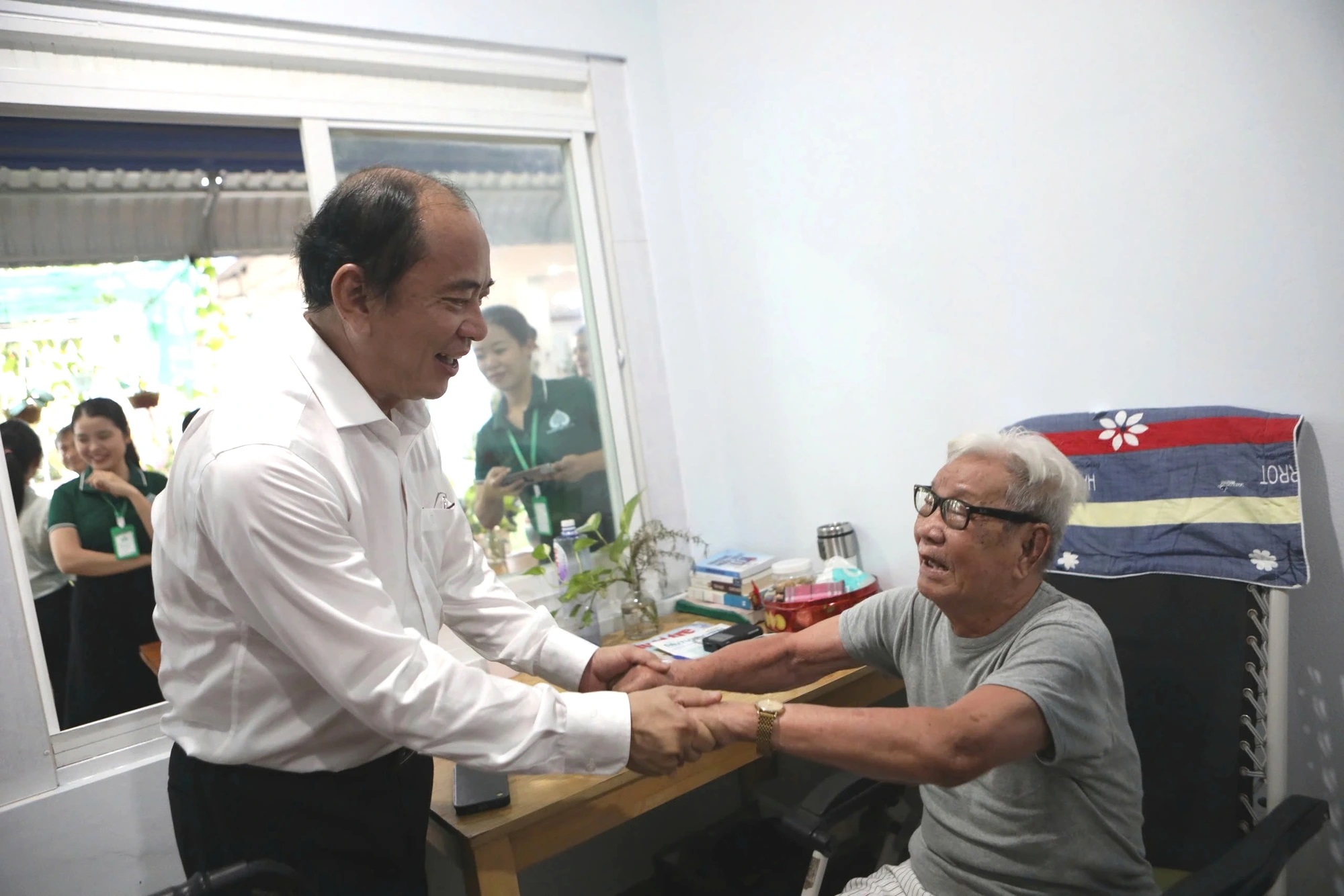 Xây dựng hệ sinh thái chăm sóc người cao tuổi toàn diện, bền vững- Ảnh 1.