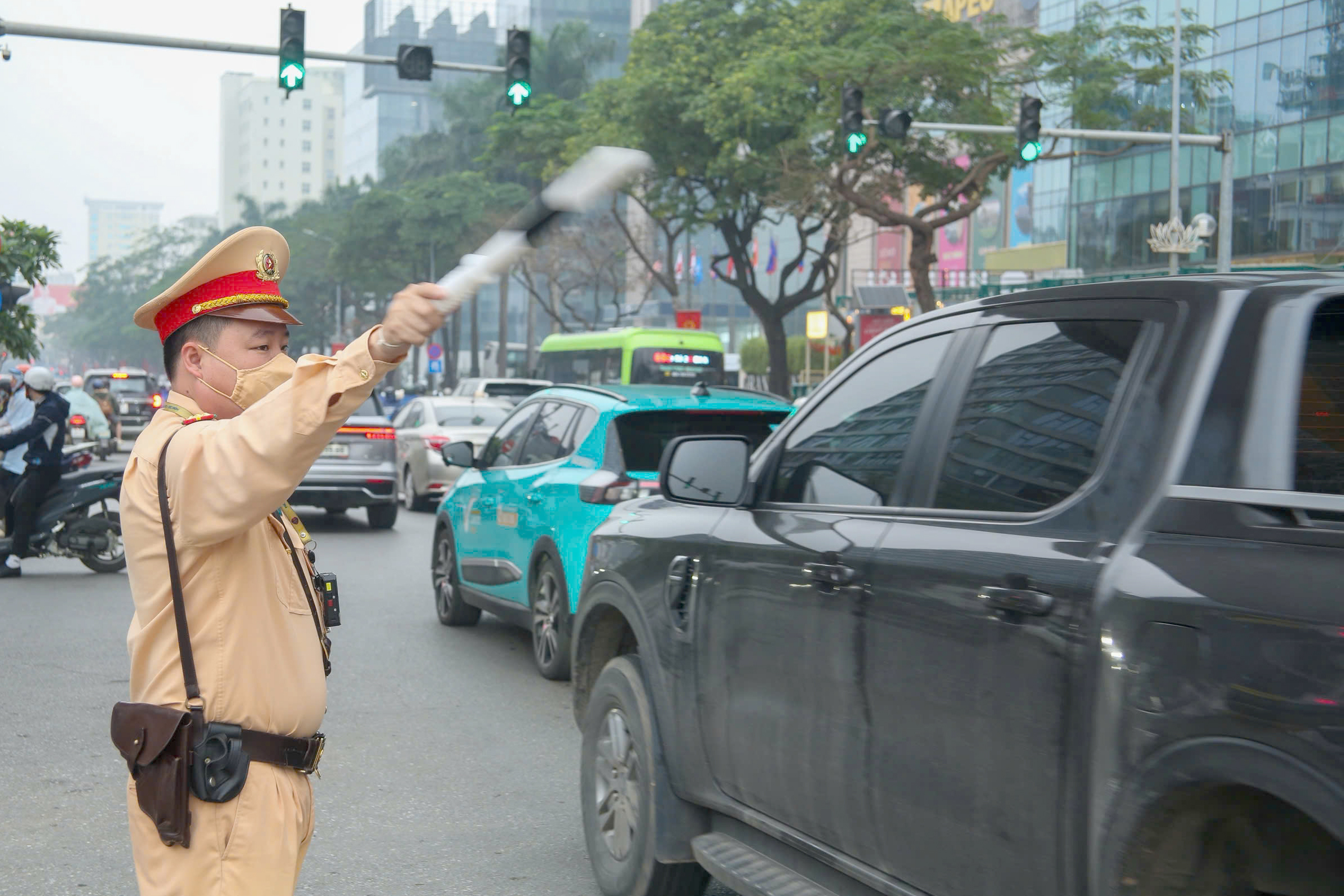 Quy định xe bán tải Hà Nội 2026: Cấm xe tải vào nội đô giờ cao điểm - Ảnh 1. Quy định xe bán tải Hà Nội 2026: Cấm xe tải vào nội đô giờ cao điểm - Ảnh 1.