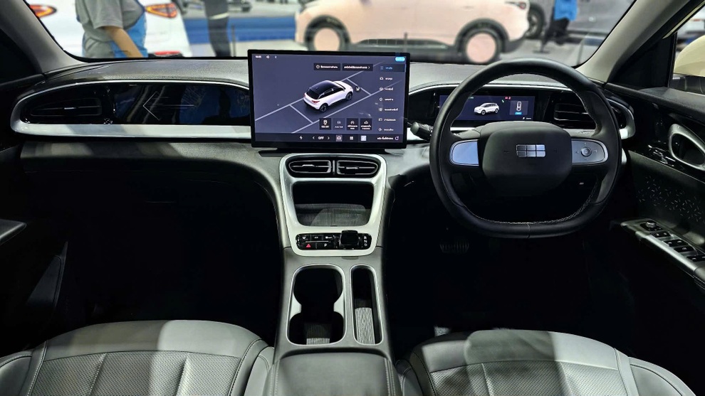 Xem trước xe điện Geely EX2 chuẩn bị ra mắt tại Việt Nam - 2