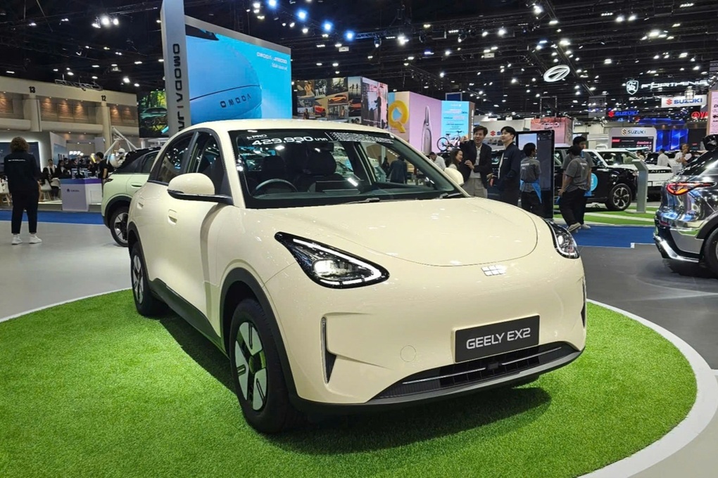 Xem trước xe điện Geely EX2 chuẩn bị ra mắt tại Việt Nam - 1