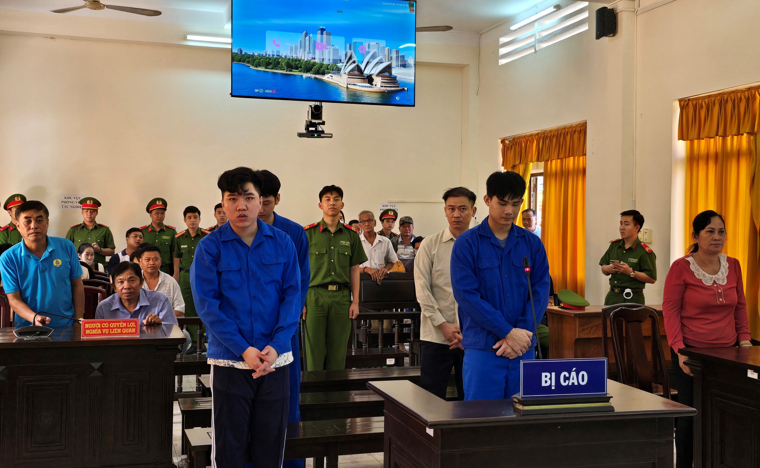 nhục hình - Ảnh 1.