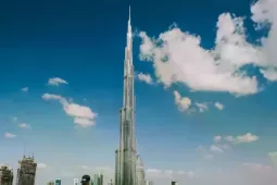 Bất ngờ cách Tổng thống UAE ứng xử với du khách