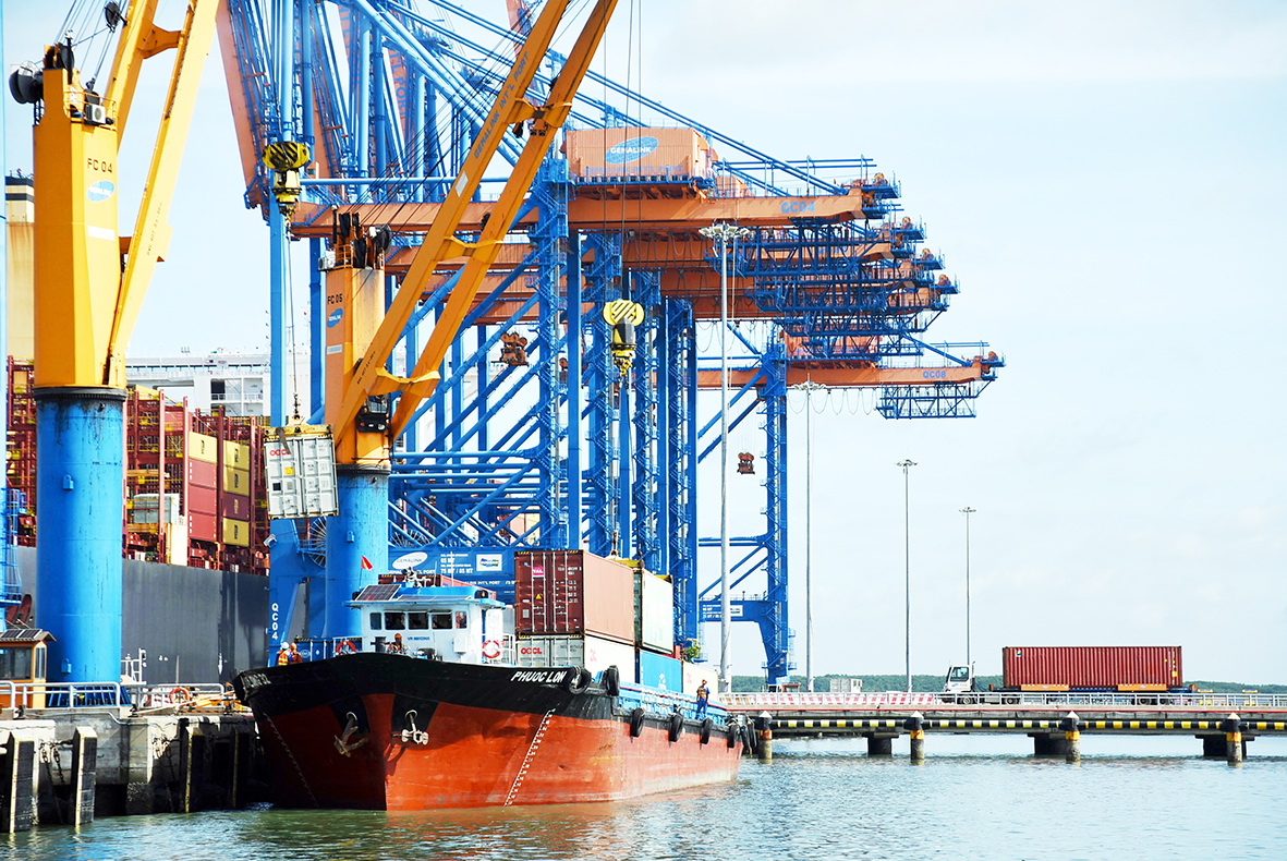 Xung đột leo thang tại Trung Đông tác động ra sao đến xuất nhập khẩu? - Ảnh 1.