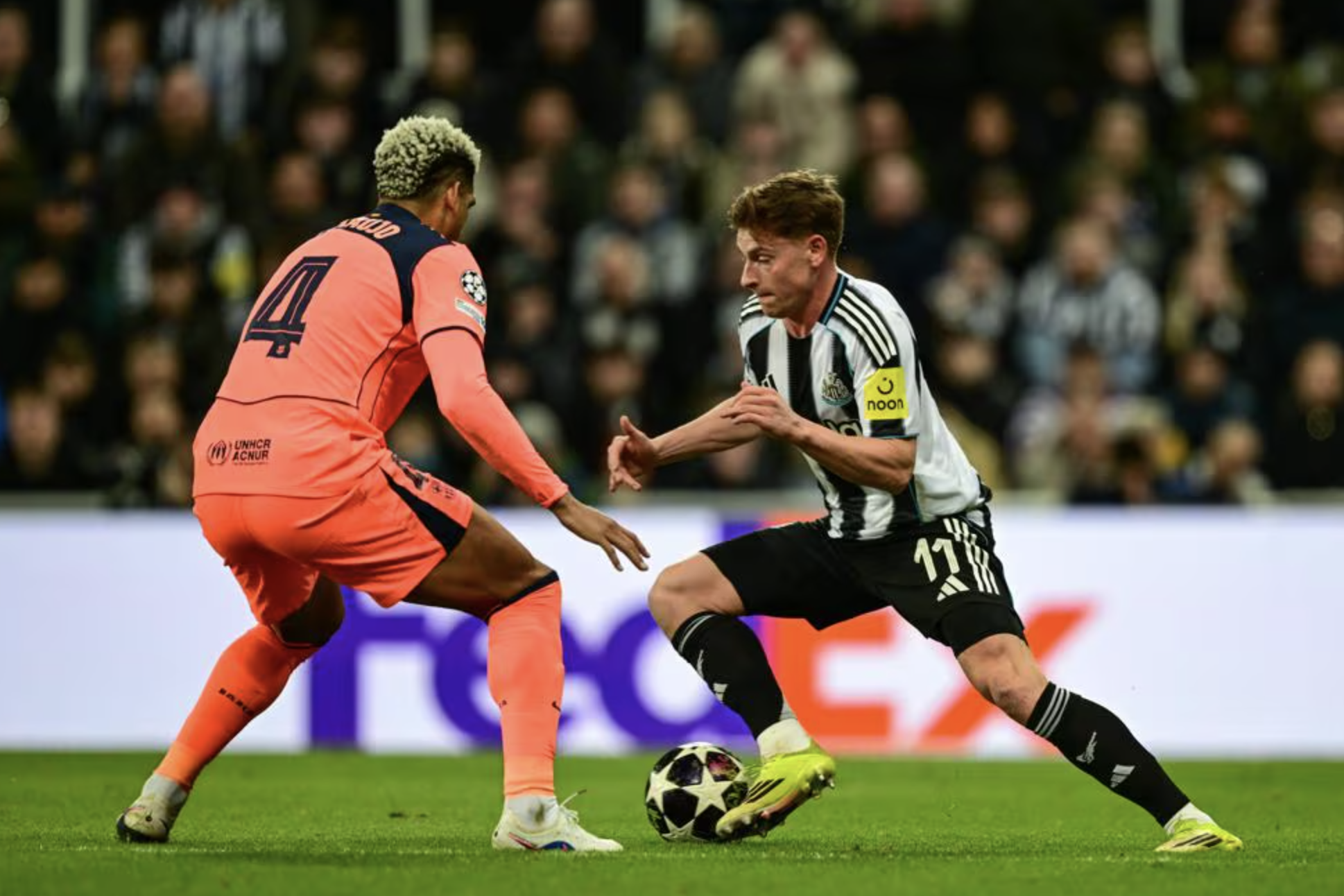 Yamal lập công, Barcelona thoát hiểm tại St.James's Park - Ảnh 1.