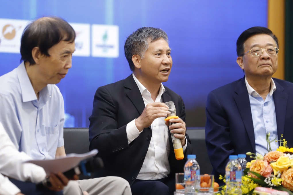 Yếu tố nào quyết định tăng trưởng GDP 2 con số? - 1