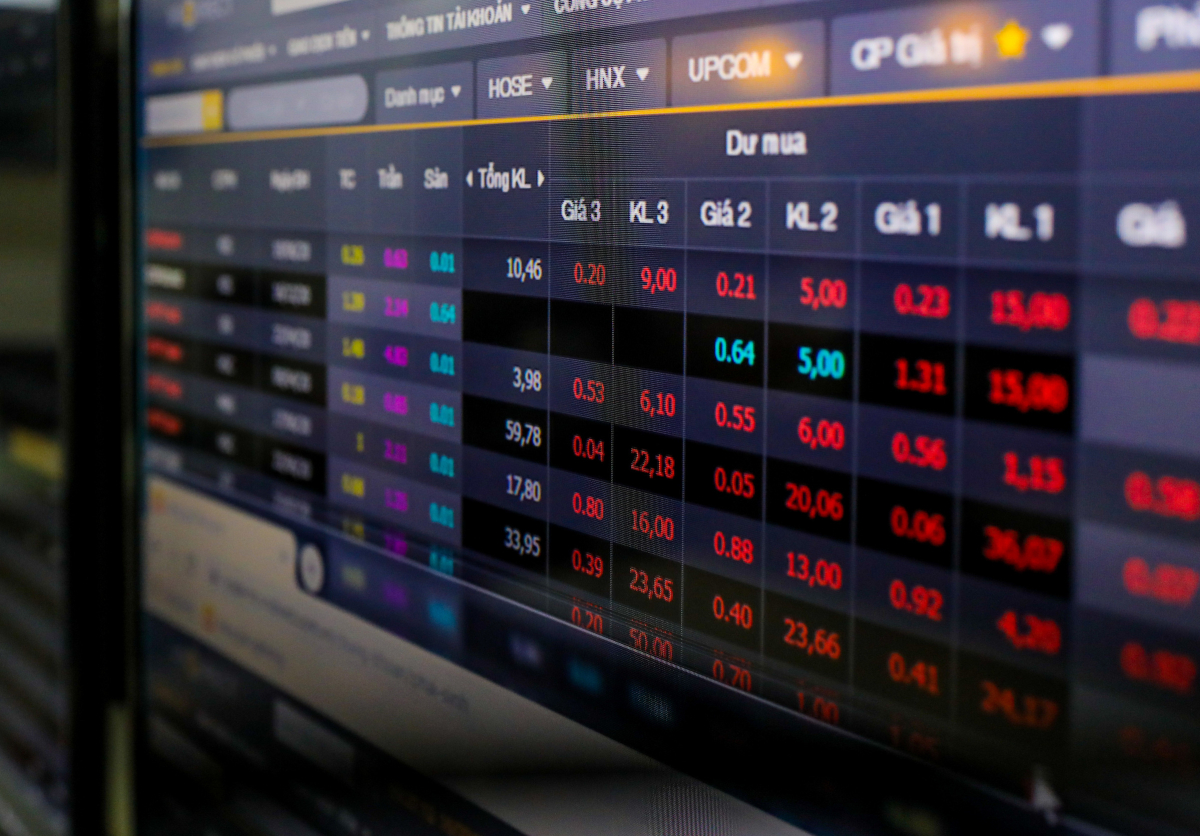 Chứng khoán bị bán tháo 1 chungkhoan 1 4438 1774242589