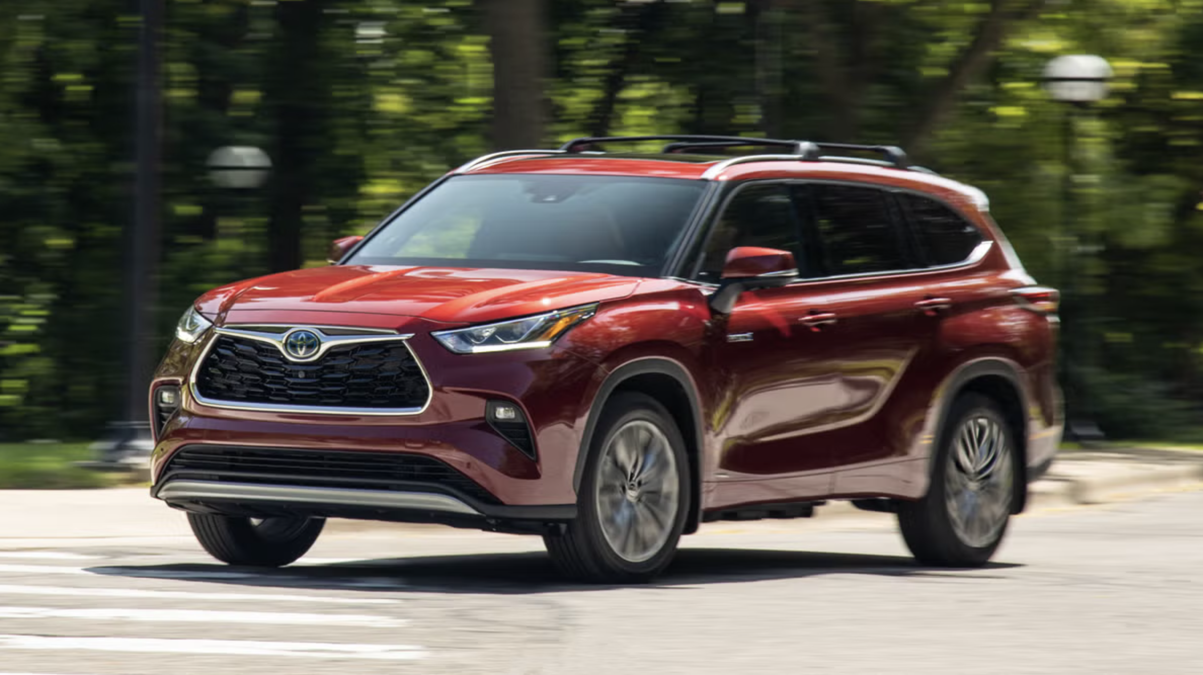 10 ô tô hybrid giữ giá tốt nhất sau 5 năm: Xe Toyota áp đảo 1 10 ô tô hybrid giữ giá tốt nhất sau 5 năm: Xe Toyota áp đảo - Ảnh 1.