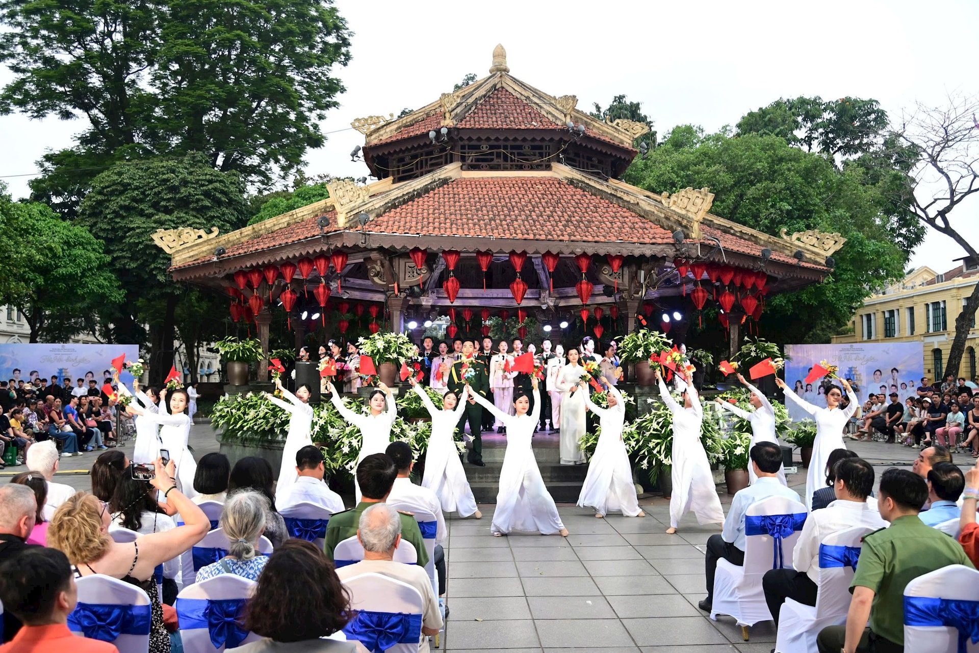 Live concert Hà Nội Bình Yên - món quà âm nhạc sáng tạo, giàu bản sắc- Ảnh 5.