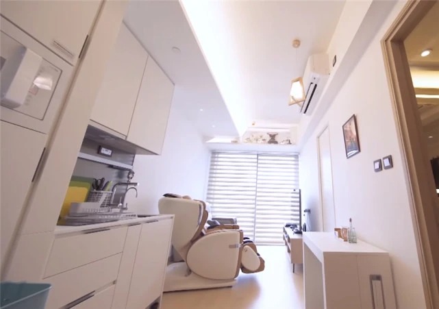 Cặp đôi sống trong căn hộ 32m² ở HongKong: Vắt óc nghĩ cách bài trí, không dám lãng phí 1 centimet nào- Ảnh 5.