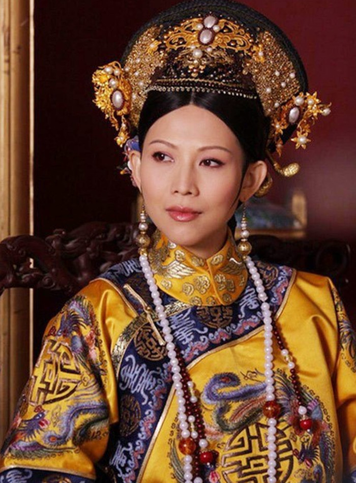 Á hậu làm nhân tình cho đại gia hơn 20 tuổi nhan sắc thay đổi gây sốc, đi thi hát tấu hài cho cả nước xem- Ảnh 3.