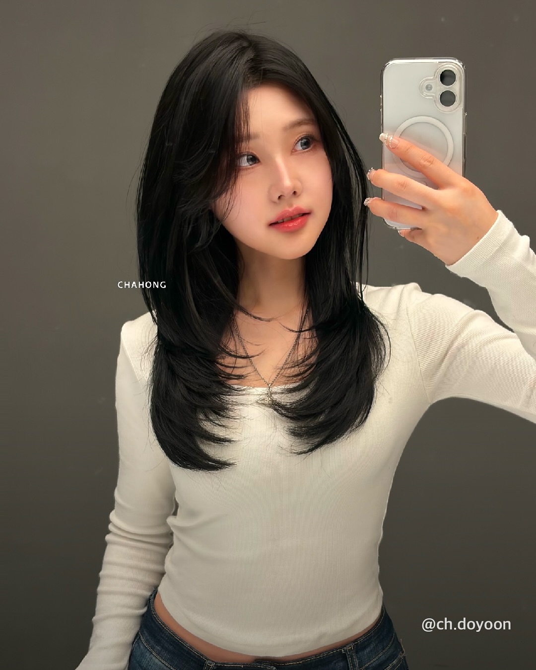 Không cần nhuộm màu, 5 xu hướng tóc đen hè 2026 sẽ giúp diện mạo của chị em trẻ trung và rất thanh lịch- Ảnh 3. Không cần nhuộm màu, 5 xu hướng tóc đen hè 2026 sẽ giúp diện mạo của chị em trẻ trung và rất thanh lịch- Ảnh 3.