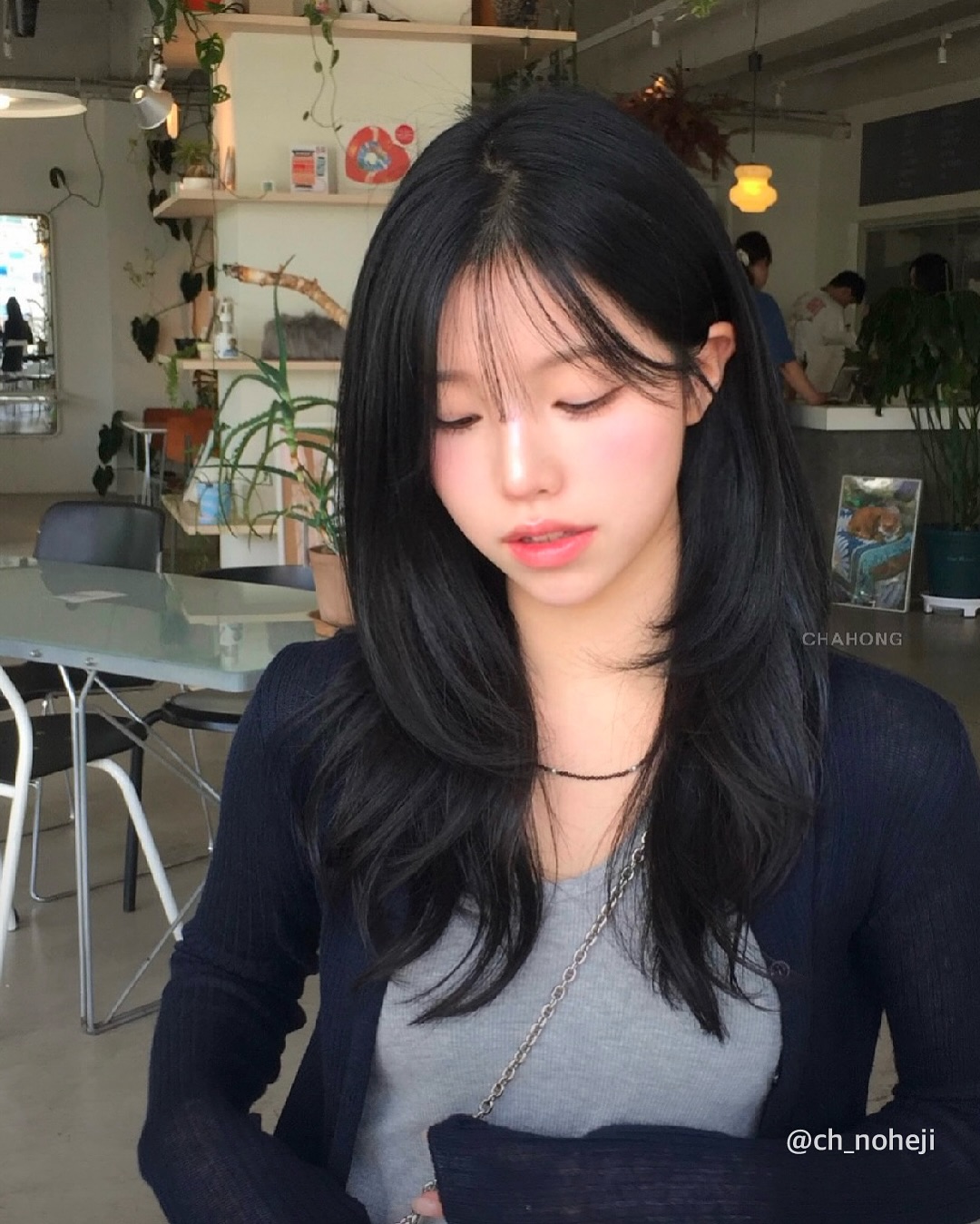 Không cần nhuộm màu, 5 xu hướng tóc đen hè 2026 sẽ giúp diện mạo của chị em trẻ trung và rất thanh lịch- Ảnh 4. Không cần nhuộm màu, 5 xu hướng tóc đen hè 2026 sẽ giúp diện mạo của chị em trẻ trung và rất thanh lịch- Ảnh 4.