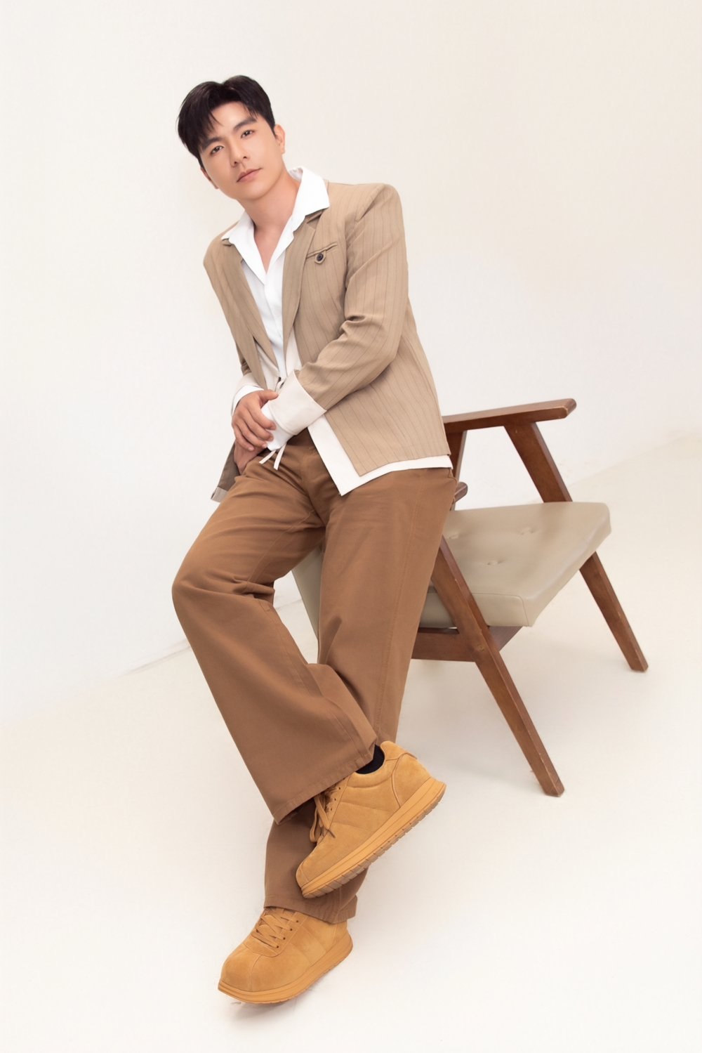 Steven Nguyễn: Từ chối đánh giá diễn xuất của Minh Trang, tiết lộ người an toàn nhất để chia sẻ mọi áp lực- Ảnh 6.