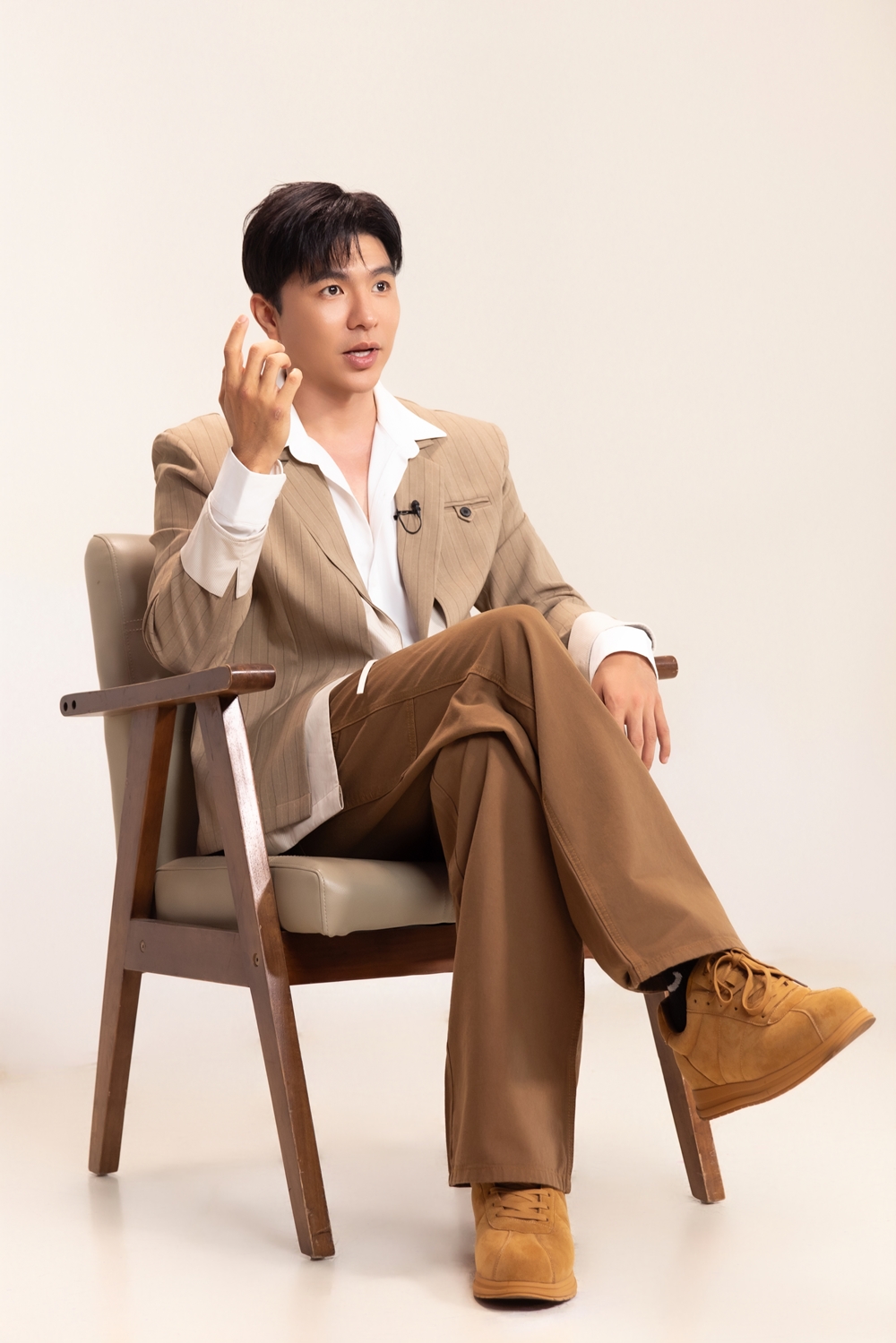 Steven Nguyễn: Từ chối đánh giá diễn xuất của Minh Trang, tiết lộ người an toàn nhất để chia sẻ mọi áp lực- Ảnh 7.