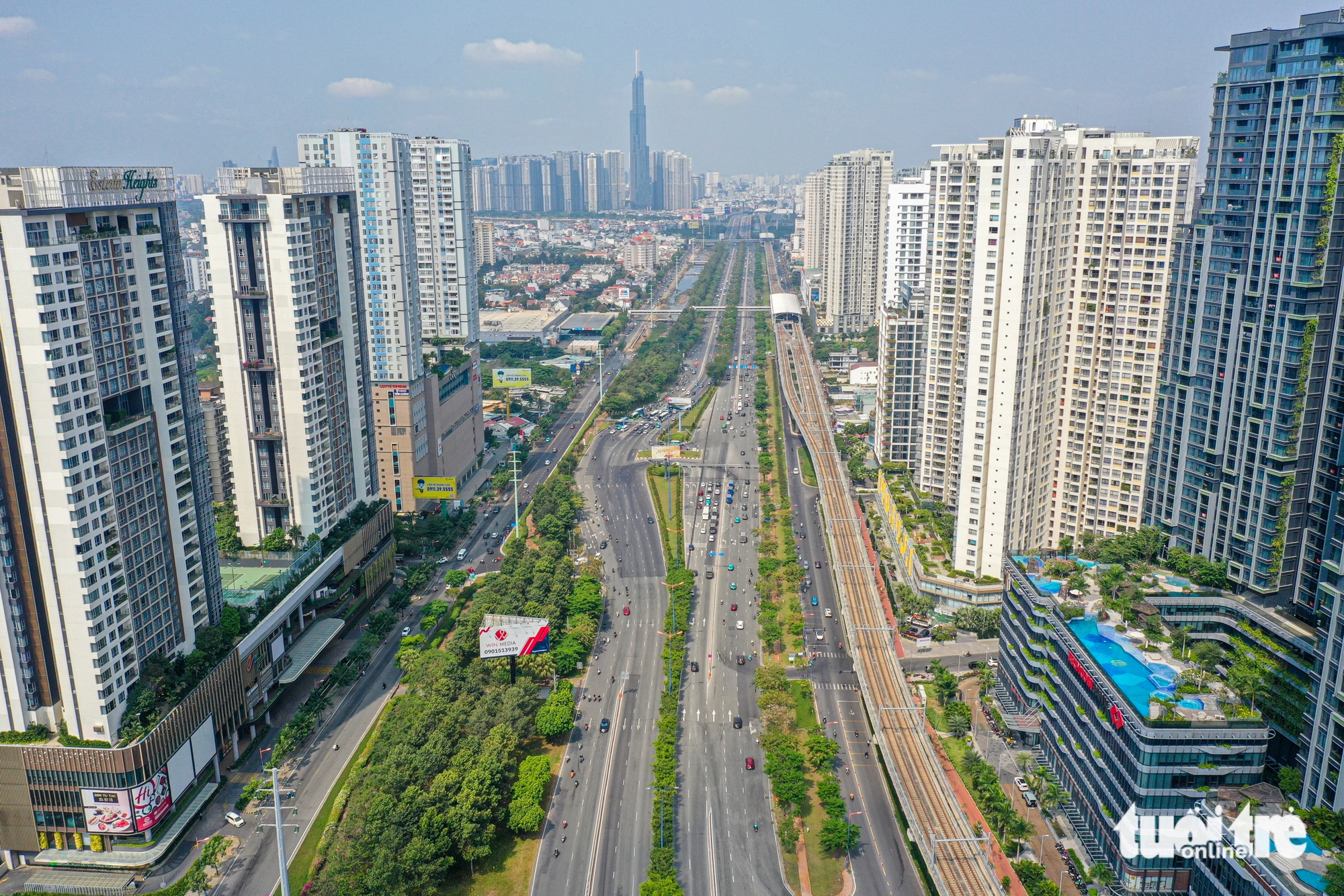 Hiện trạng 5 nút giao cửa ngõ phía Đông dự kiến làm 'luồng xanh', xe không phải dừng đèn đỏ 3 xa lộ hà nội - Ảnh 3.