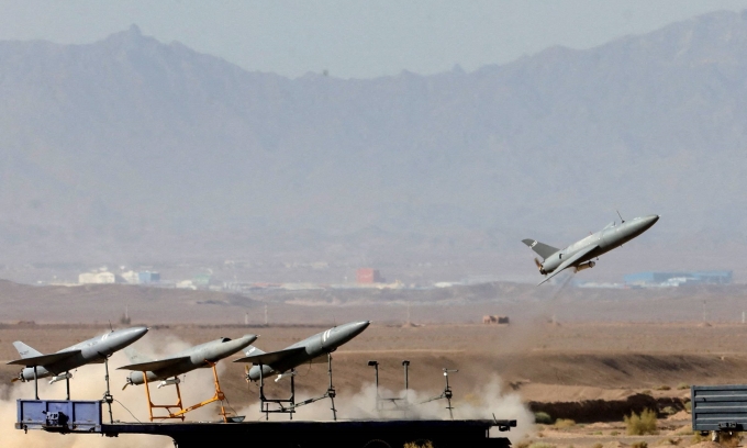 UAV được phóng trong một cuộc tập trận ở Iran hồi tháng 8/2022. Ảnh: Reuters