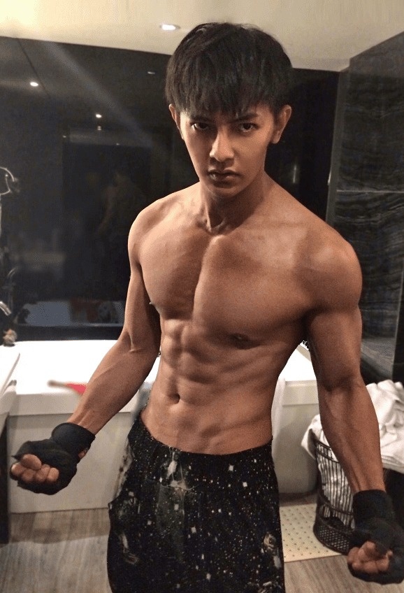 Cú sốc ngày Cá tháng 4: Nam thần “mặt rắn” showbiz bất ngờ tuyên bố giải nghệ- Ảnh 3.