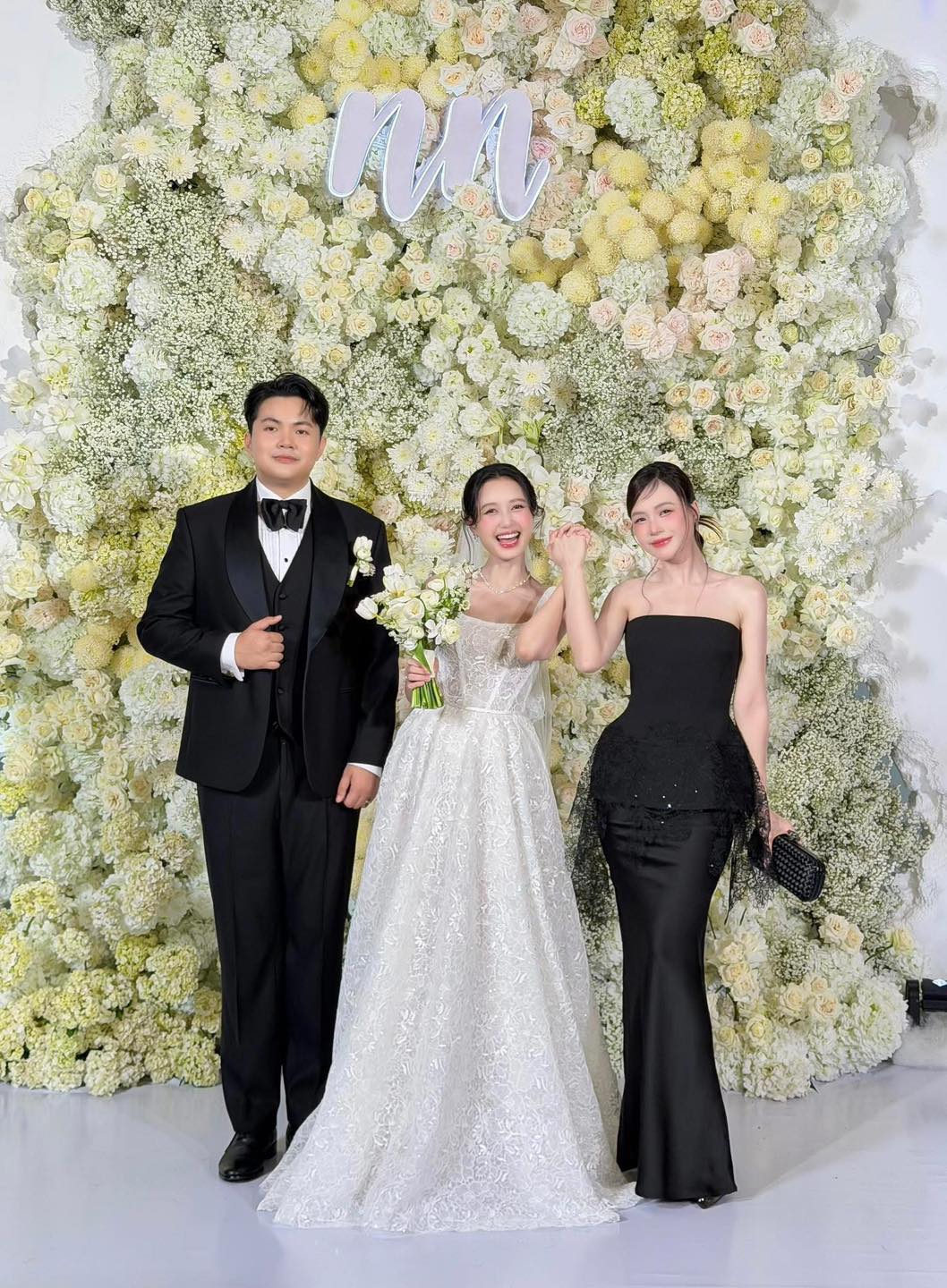 Mỹ nhân Việt lên đồ đi ăn cưới tuần qua: Mặc đúng dresscode, sang chảnh nhưng quan trọng là không lấn lướt cô dâu- Ảnh 4.