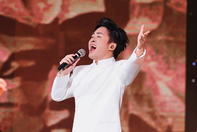 Tùng Dương không hát sáng tác của AI.