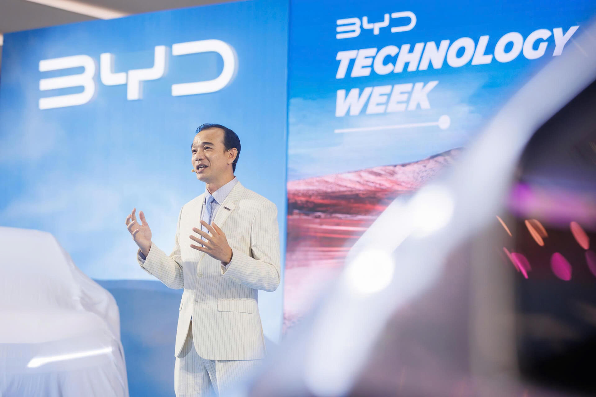 1775024492 442 Sep BYD Viet Nam muon tang do phu nang trai