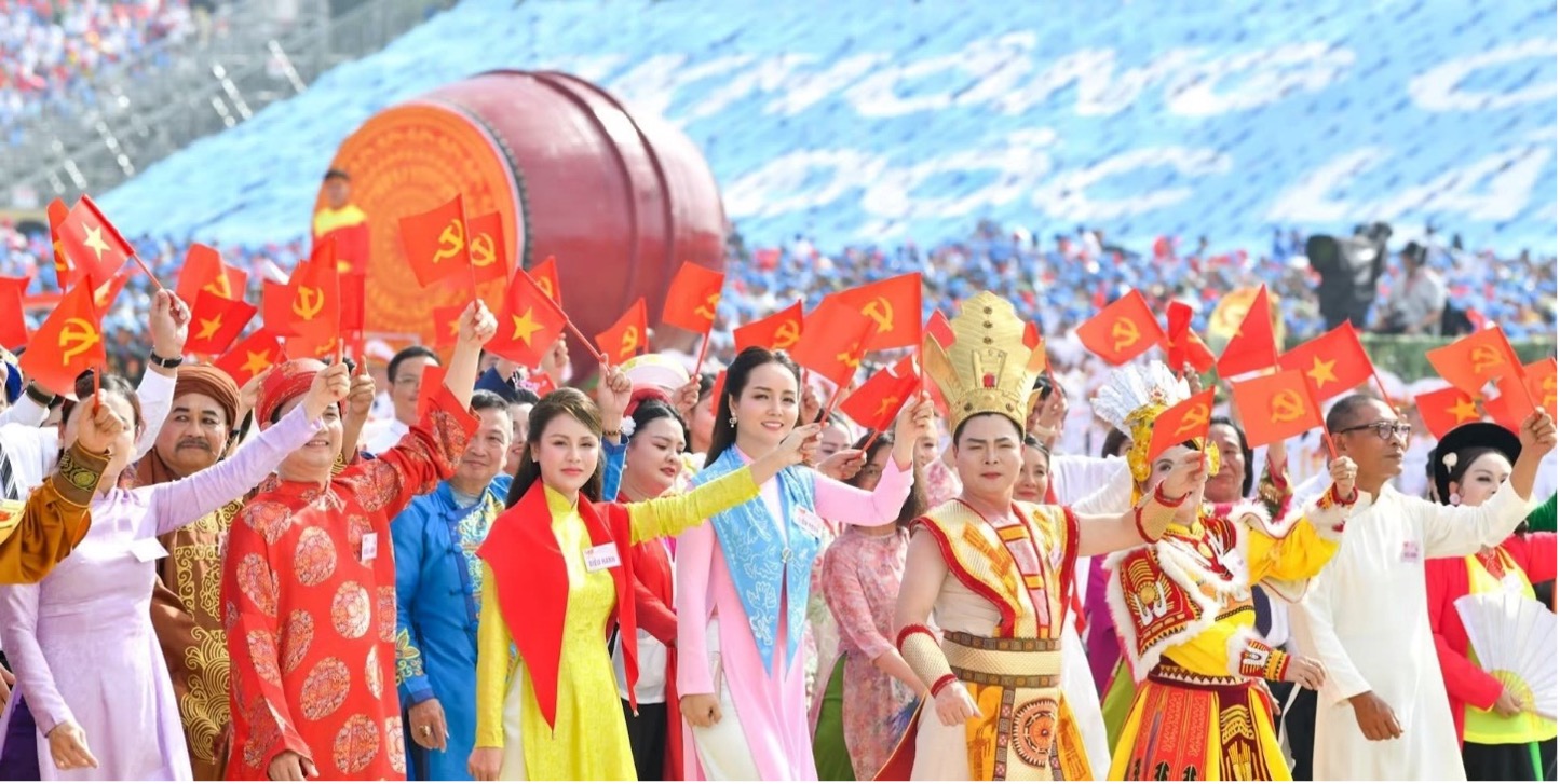 Công tác tuyên giáo và dân vận dẫn dắt tư tưởng, khơi dậy khát vọng phát triển - Ảnh 4.