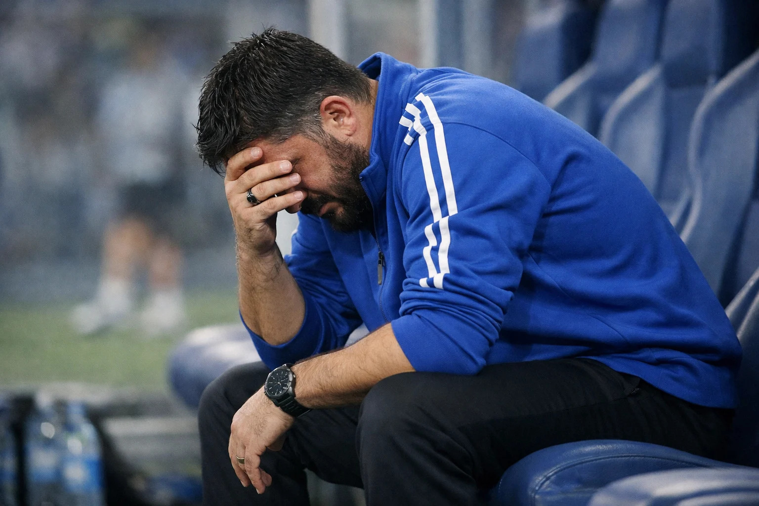 Cả thế giới mê mẩn World Cup, nhưng World Cup lại ngày càng mất tính công bằng - Ảnh 4.